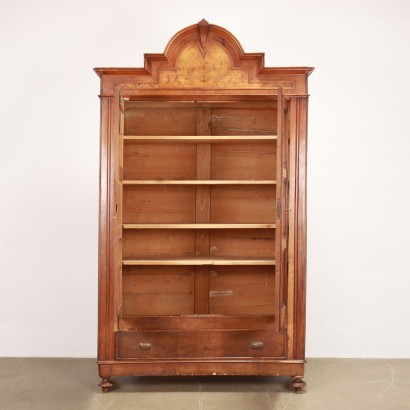Umbertino-Kleiderschrank in Walnuss