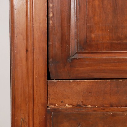 Umbertino-Kleiderschrank in Walnuss