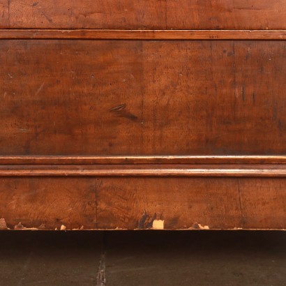 Umbertino-Kleiderschrank in Walnuss