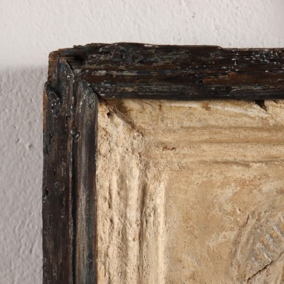 Bas-relief en stuc, Vierge à l'Enfant et aux anges
