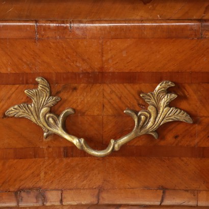 Sicilian chest of drawers