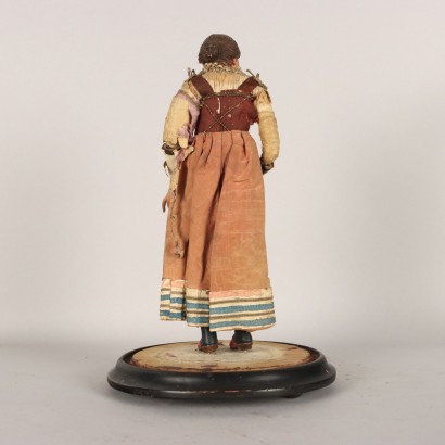 Estatua de figura popular en estuche