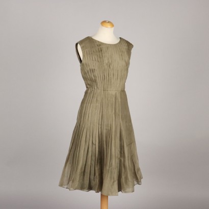 Vestido vintage con capa