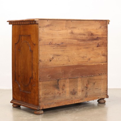 Commode de style baroque