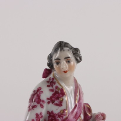 OGANCE0215986_1093822 Pair of Porcelain Figurines
