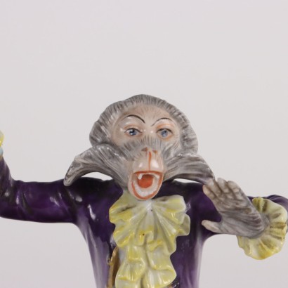 Capodimonte porcelain figurine
