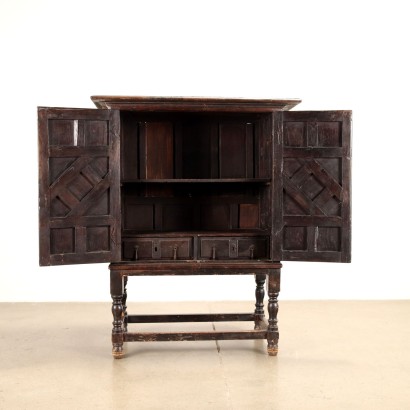 Armoire de style nord-européen