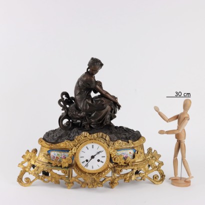 Pariser in Antimon und vergoldeter Bronze