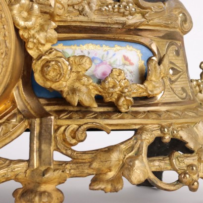 Pariser in Antimon und vergoldeter Bronze