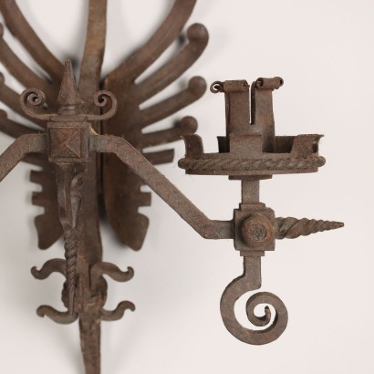 Coppia di Applique Neorinascimento in Fe