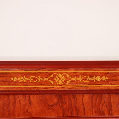 Vetrina in Stile Impero