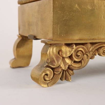 Countertop Clock in Gilt Bronze