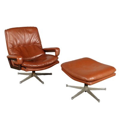 Vintage Lounge Chair with Pouf King Strässle Leather Italy 1960s