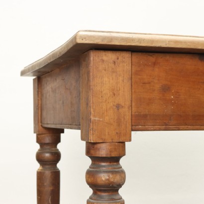 Umbertino table