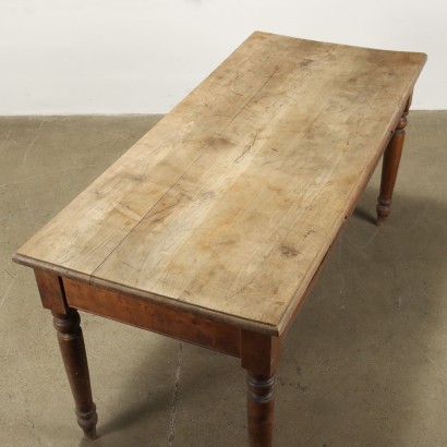 Umbertino table