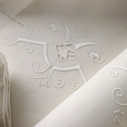 Double room with two pillowcases