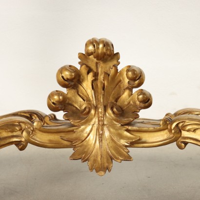 Console in Eclectic Style Bearing Etic