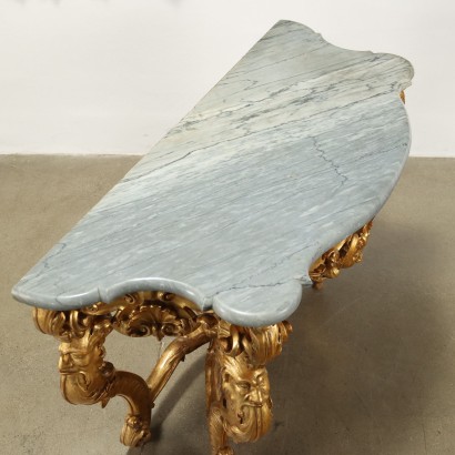 Console in Eclectic Style Bearing Etic