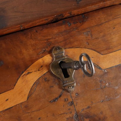 Solapa Construida con Madera Antigua
