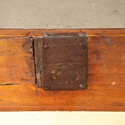 Solapa Construida con Madera Antigua