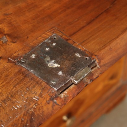 Solapa Construida con Madera Antigua