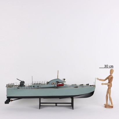 Buque de guerra de madera