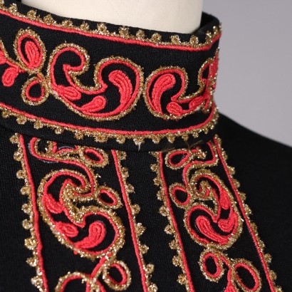 Maglia Lunga Vintage con Ricami