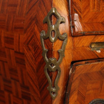 Coppia Comodini in Stile Rococò
