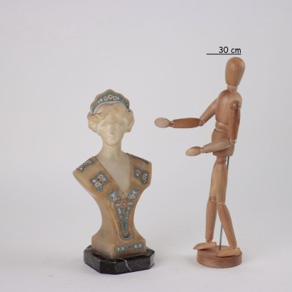 Busto in Alabastro con Inserti in Micr
