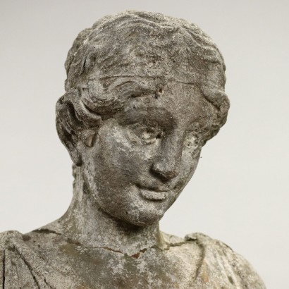Estatua de jardín de figura femenina