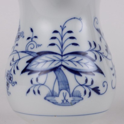 Due Brocche in Porcellana di Meissen