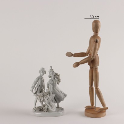 Grupo Escultórico en Porcelana Blanca de