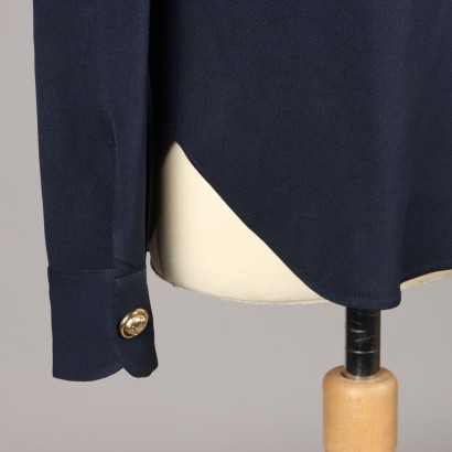 Camisa azul barata y elegante de Moschino
