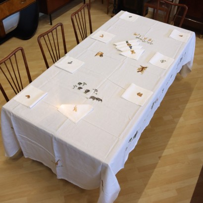 Savannah themed linen tablecloth