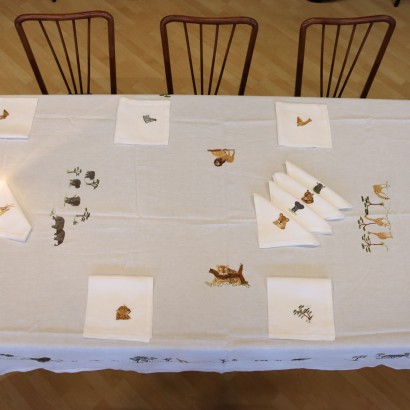 Savannah themed linen tablecloth