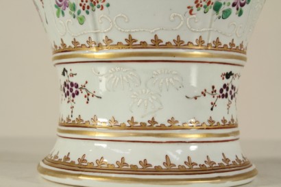 Pair of potiche
