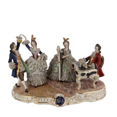 Gruppo Scultoreo in Porcellana di Capodimonte