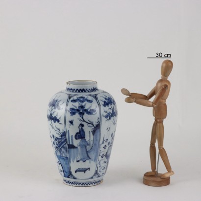 Delft vase