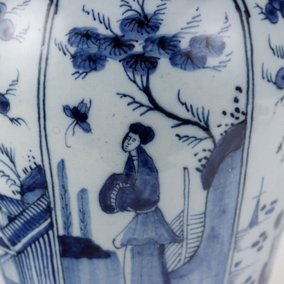 Delft vase