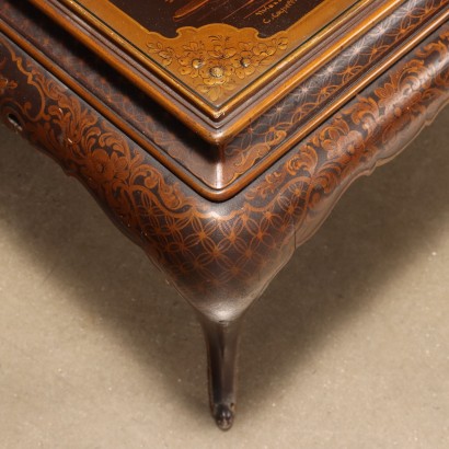 Tavolino in Stile Chinoiserie
