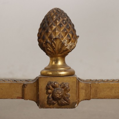 Console sculptée et dorée