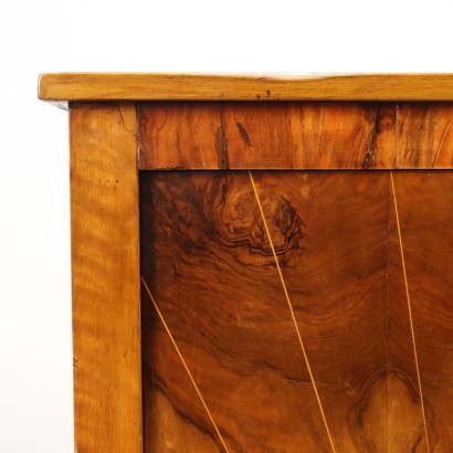 Credenza in Stile Neoclassico