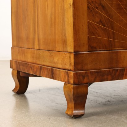 Credenza in Stile Neoclassico