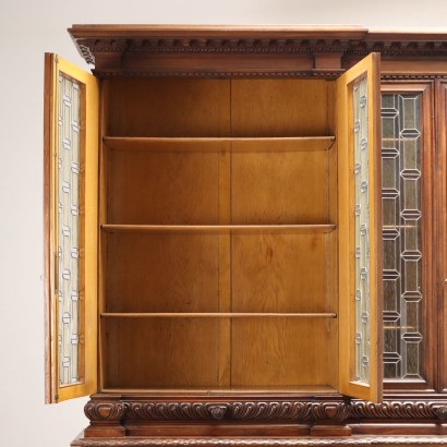 Neorenaissance-Bücherregal aus Walnussholz