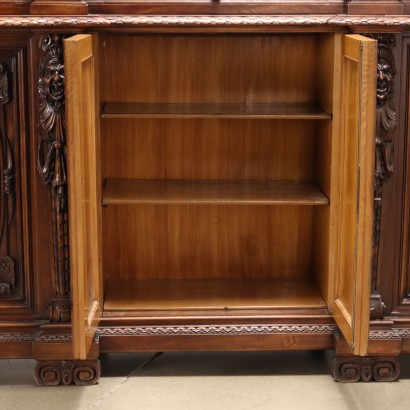 Neorenaissance-Bücherregal aus Walnussholz