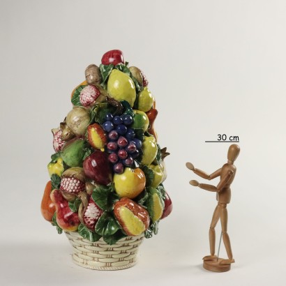 Cesto con Piramide di Frutta in Cerami