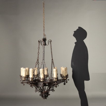 Grande Lampadario in Ferro Battuto