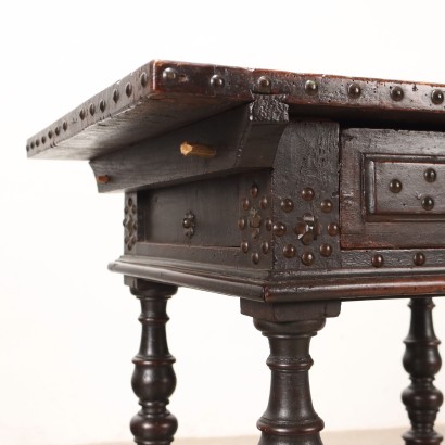 Tavolino Barocco Emiliano in Noce