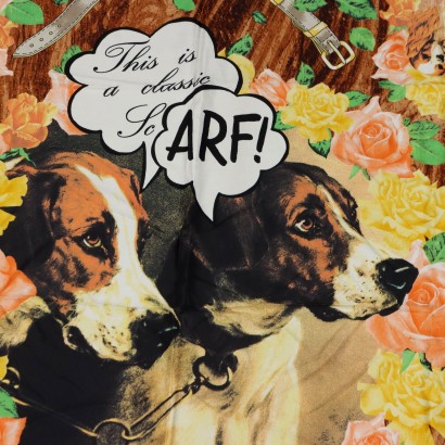 Moschino Écharpe "Ceci n'est pas%,Écharpe Moschino "Ceci n'est pas%,Écharpe Moschino "Ce n'est pas%,Écharpe Moschino "Ceci est un