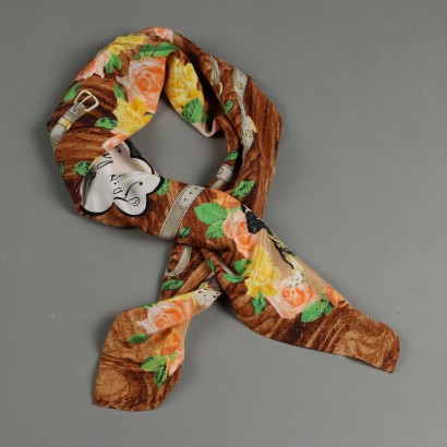 Moschino Écharpe "Ceci n'est pas%,Écharpe Moschino "Ceci n'est pas%,Écharpe Moschino "Ce n'est pas%,Écharpe Moschino "Ceci est un